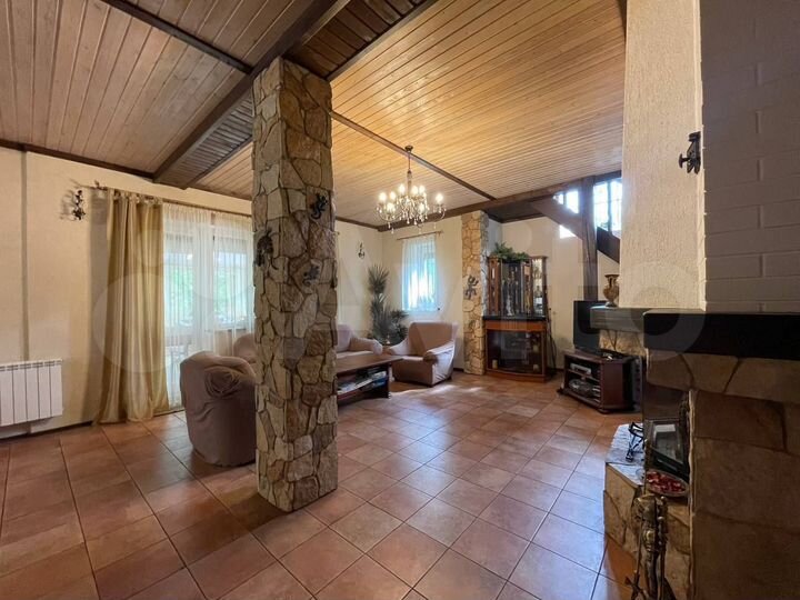 Дом 205 м² на участке 20 сот.