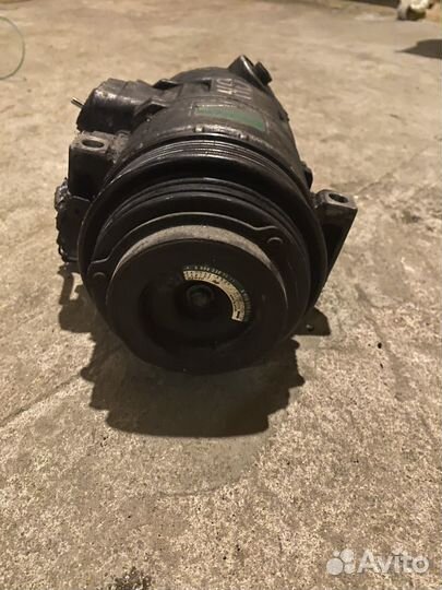 Компрессор кондиционера для Mercedes-Benz