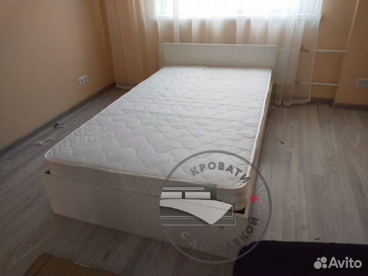 Кровать