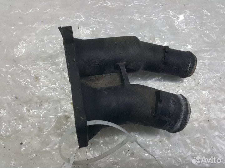 Крышка термостата Ford Focus