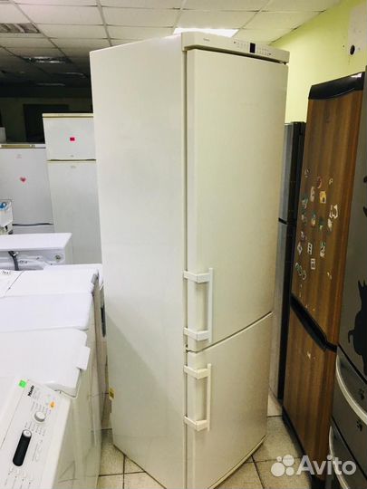 Холодильник бу Liebherr 2 метра