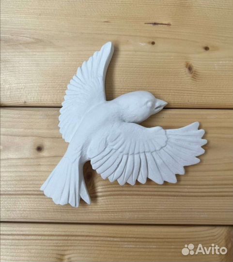 Гипсовый барельеф стая птиц