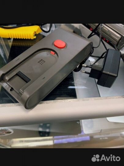 Новый Пылесос Dyson v12s