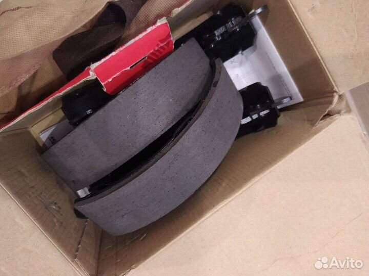 Тормозные колодки барабанные GS8526