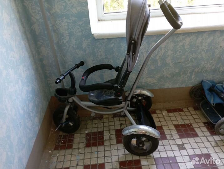Детский трехколесный велосипед бу