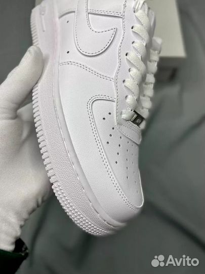 Кроссовки белые форсы Air Force 1