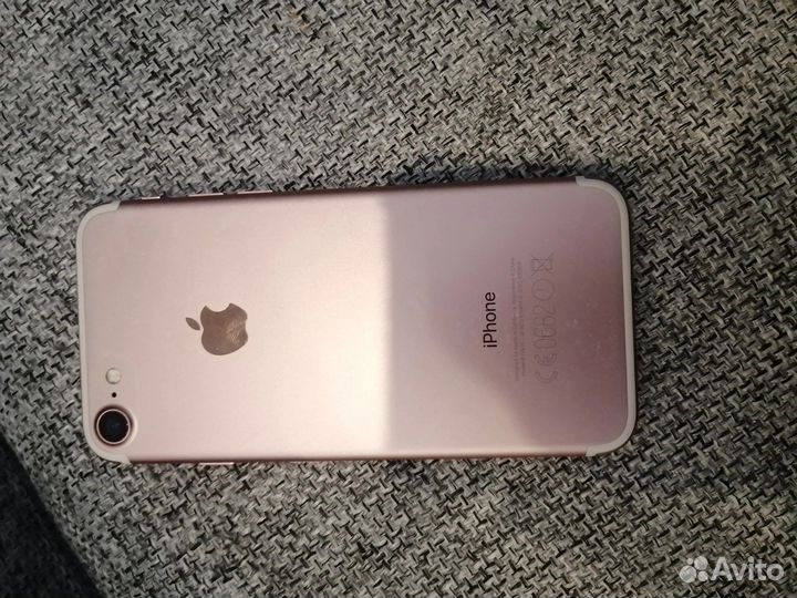 iPhone 7, 32 ГБ