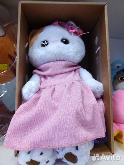 Кот басик лили