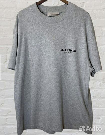 Футболка Essentials
