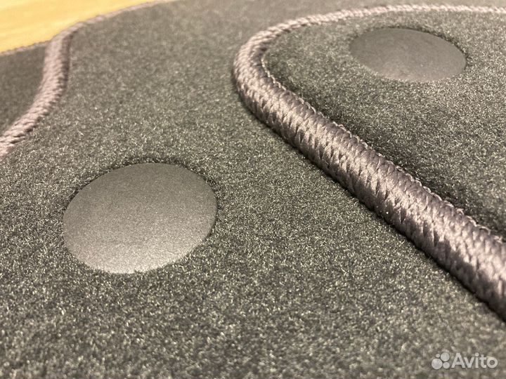 Велюровые оригинальные ковры Мерседес Е класс