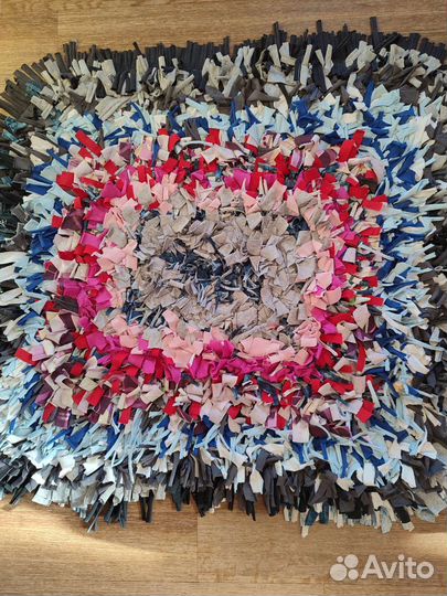 Коврик ручной работы