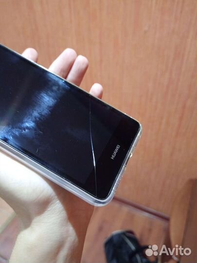 Телефон Huawei P8lite