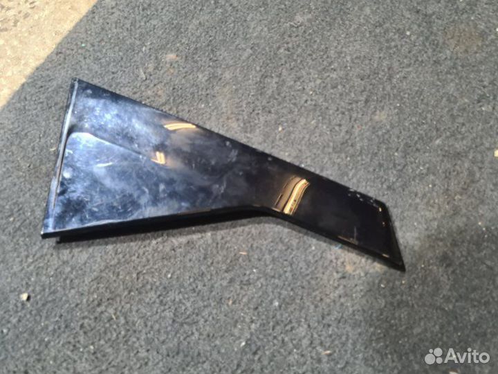 Молдинг двери задний правый Geely Coolray SX11