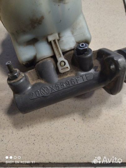 Главный тормозной цилиндр Volkswagen Golf 3 AEE