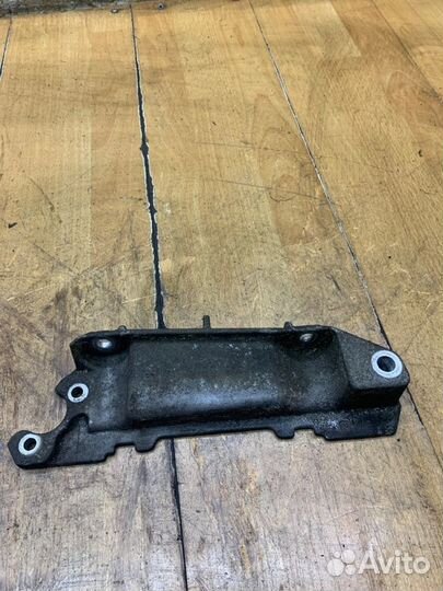 Кронштейн двигателя Chrysler Pt Cruiser ECC 2002