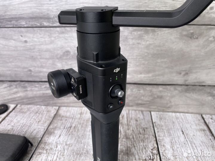 DJI Ronin-S электрический трехосевой стабилизатор