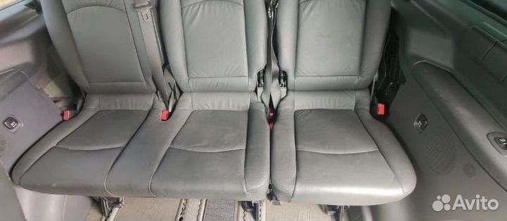 Задний ряд сидений 2+1 Viano w639. Япония