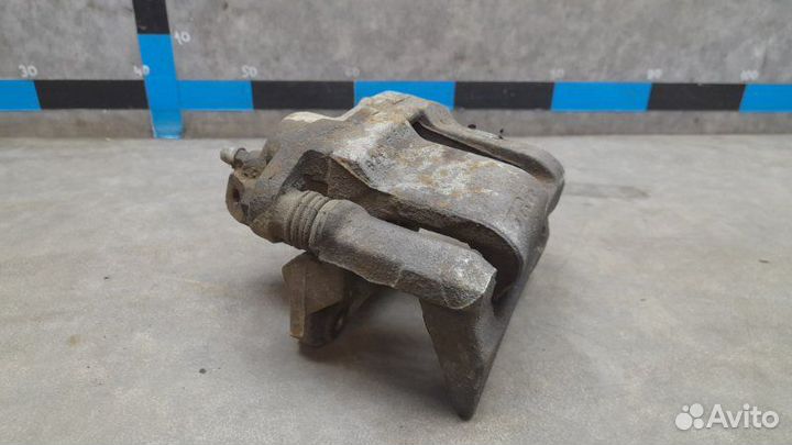 Суппорт передний правый Лада Ларгус 1 1.6 K7M