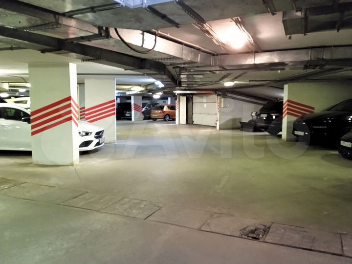 Машиноместо, 15 м²