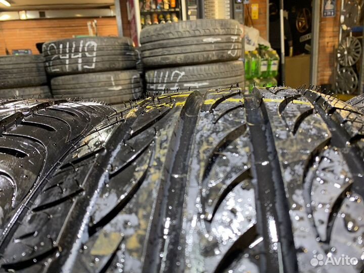 Pirelli P Zero Nero 215/35 R18 ZR