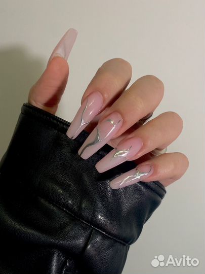 Маникюр с покрытием гель лак, Наращивание ногтей