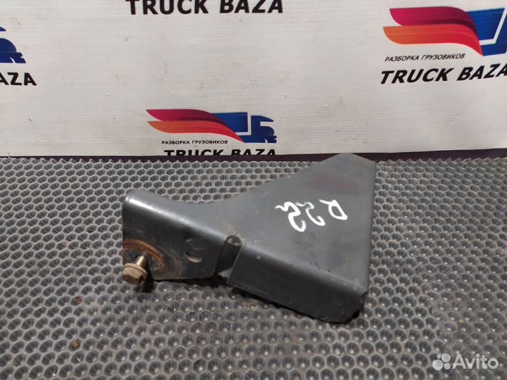 7420790065 Кронштейн защиты глушителя