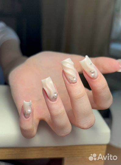 Наращивание ногтей