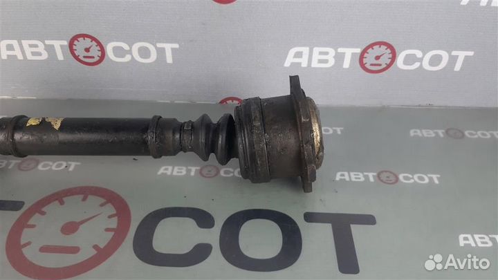 Привод в сборе передний левый Audi A4 (B5) 1995