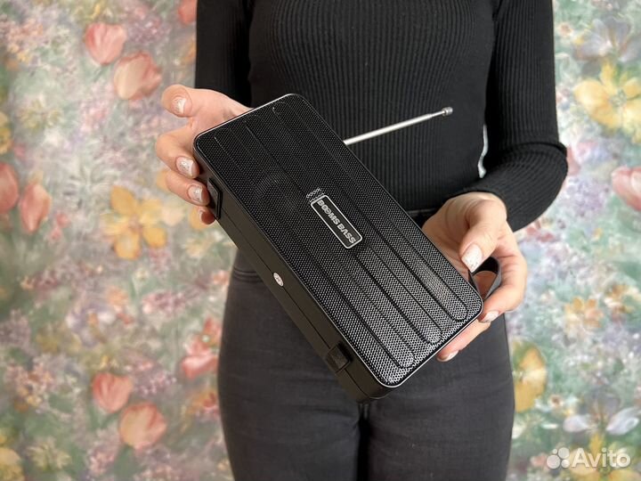 Блютуз колонка с радио