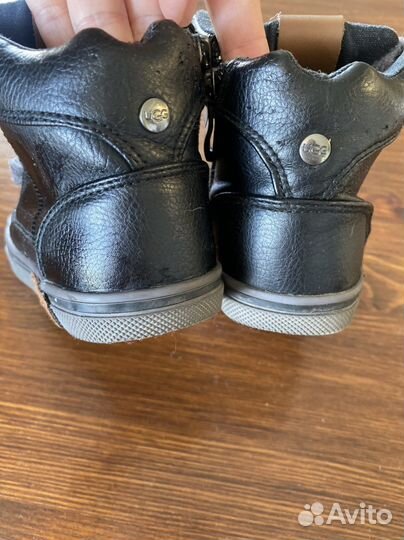 Ботинки, сапоги детские UGG оригинал 26,27