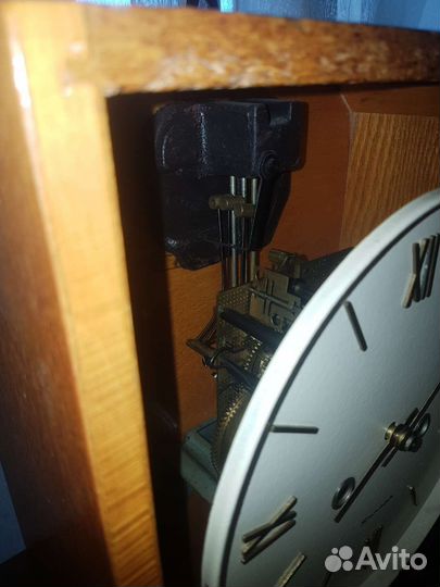 Часы настенные СССР Янтарь