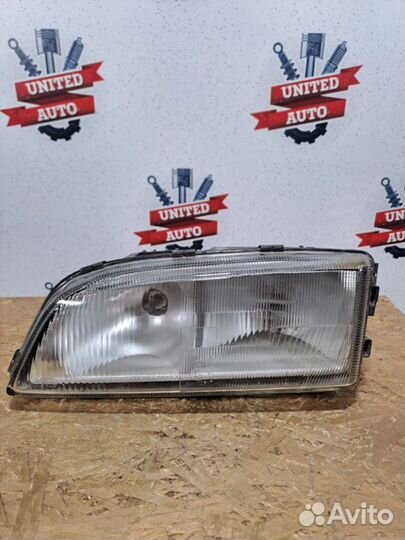 Фара левая Volvo V70 2.5D 1998