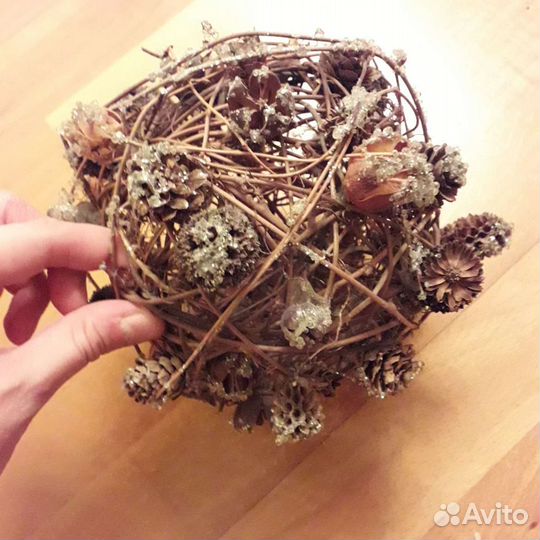 Новогодние украшения, подсвечник, свечи, елка