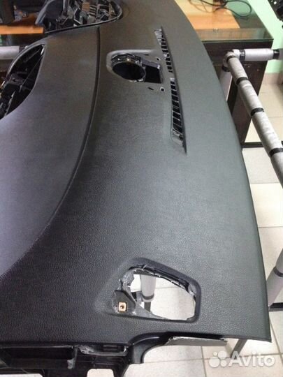 Торпедо панель приборов Opel Astra J