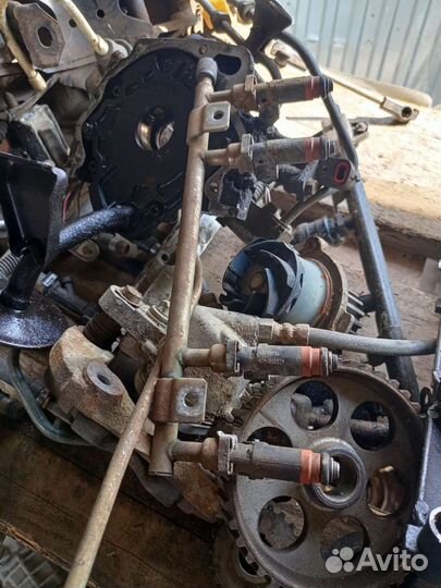 Топливная рампа с форсунками на ваз 1,6