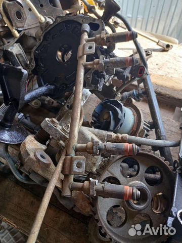 Топливная рампа с форсунками на ваз 1,6