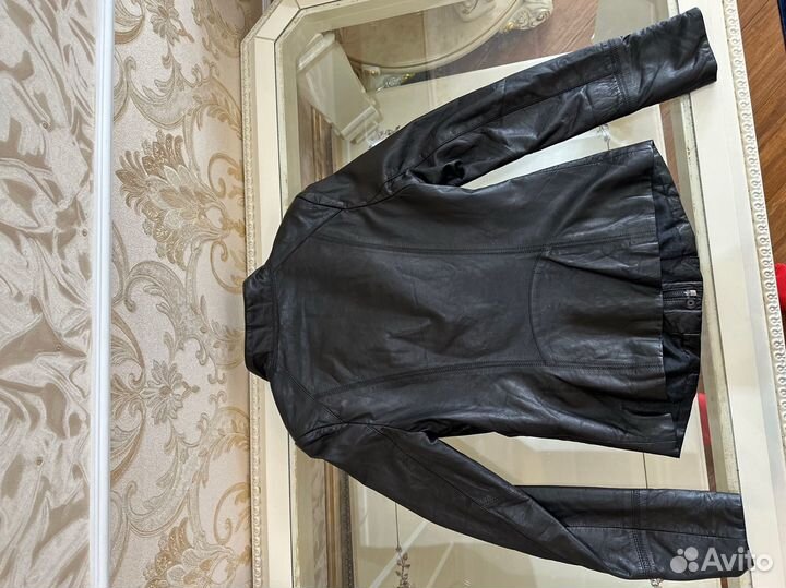 Куртка кожаная женская