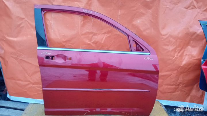 Дверь передняя правая для Chrysler Sebring
