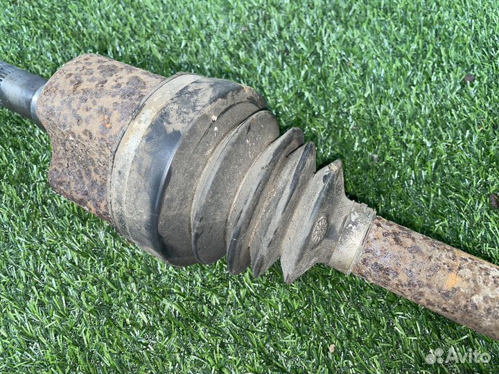 Привод задний левый Ford Expedition 2 U222 2003г