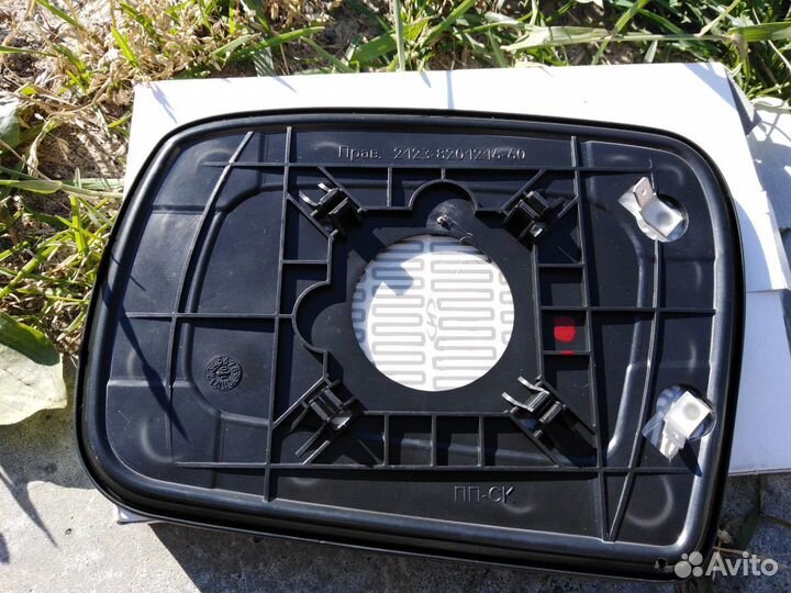 Зеркальный элемент Нива Шевроле