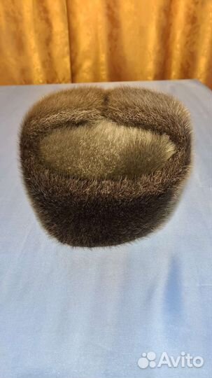 Мужская зимняя шапка с мехом из нерпы