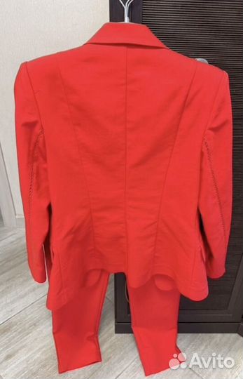 Костюм женский