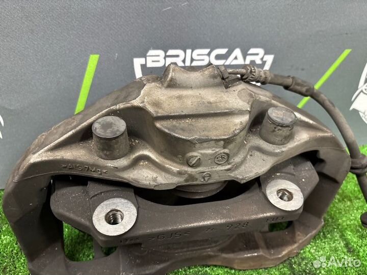 Суппорт тормозной передний левый Bmw 5-Series F10