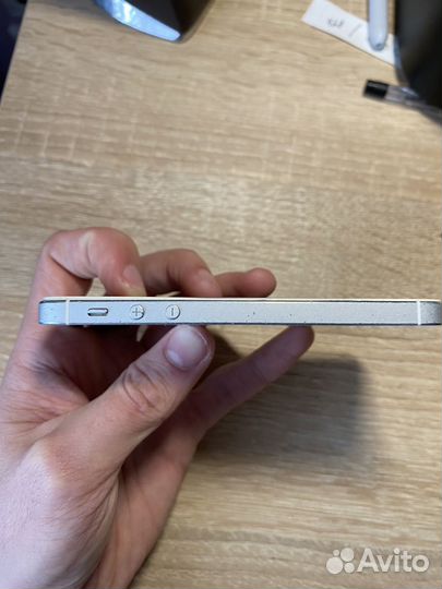 Телефон iPhone