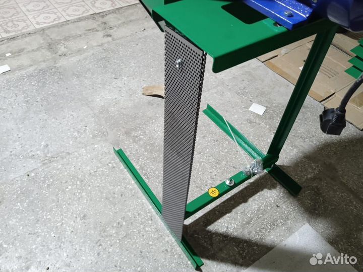 Зернодробилка