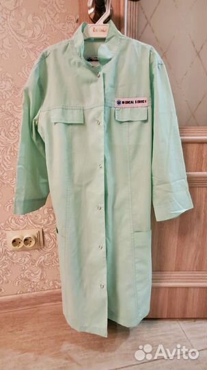 Медицинский халат Medical service и платье-халат