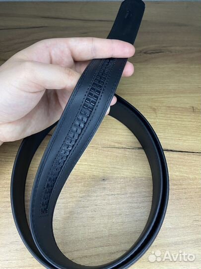 Мужской кожаный ремень