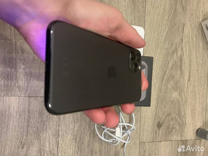 iPhone 11 Pro, 64 ГБ
