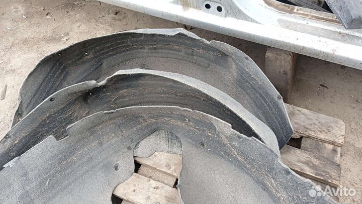 Войлочные локеры Geely emgrand EC7