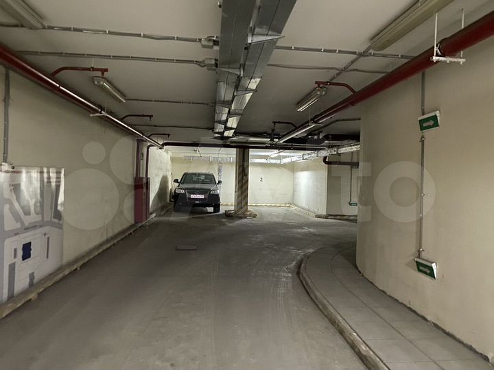 Машиноместо, 15 м²